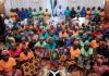 Nigéria : une autre adolescente de chibok retrouvée par l’armée. Nigéria : une autre adolescente de chibok retrouvée par l’armée.