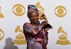 USA : angélique Kidjo récompensée aux Grammys pour « Eve », album dédié aux femmes africaines.. 